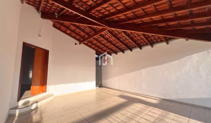 Casa com 3 quartos para alugar na Rua Capitão Isaías Marcondes Homem de Mello, Jardim Residencial Doutor Lessa, Pindamonhangaba por R$ 3.500