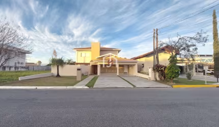 Casa em condomínio fechado com 4 quartos à venda na Avenida Manoel Marcondes Oliveira Mello, Condominio Residencial Real Ville, Pindamonhangaba por R$ 1.450.000