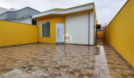 Casa com 3 quartos para alugar na Rua Aziz Mourad Boulos, Loteamento Residencial e Comercial Flamboyant, Pindamonhangaba por R$ 2.850