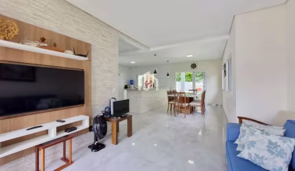 Casa em condomínio fechado com 4 quartos à venda na Praia da Lagoinha, Ubatuba  por R$ 2.200.000