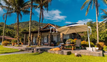 Casa em condomínio fechado com 7 quartos à venda no Praia Dura, Ubatuba  por R$ 10.000.000