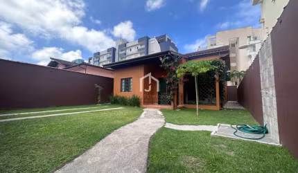 Casa com 2 quartos à venda em Itaguá, Ubatuba  por R$ 1.500.000