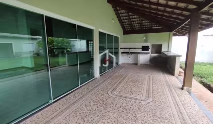 Casa em condomínio fechado com 3 quartos à venda em Horto Florestal, Ubatuba  por R$ 1.200.000