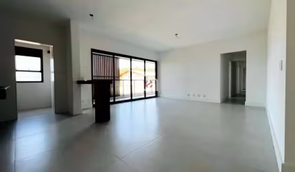 Apartamento com 3 quartos à venda na Enseada, Ubatuba  por R$ 1.740.000