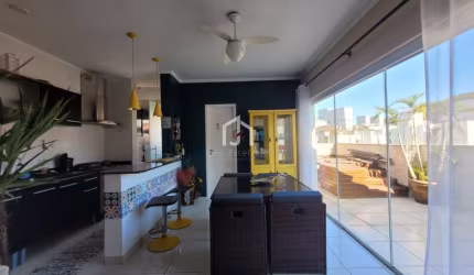 Apartamento com 4 quartos à venda na Praia Grande, Ubatuba  por R$ 1.680.000