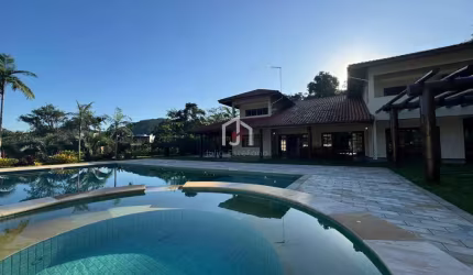 Casa em condomínio fechado com 6 quartos à venda em Ressaca, Ubatuba  por R$ 6.000.000