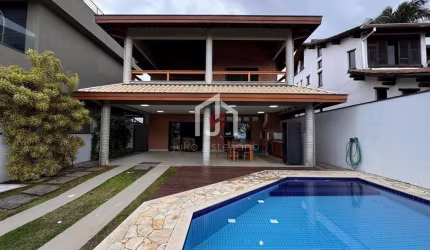 Casa em condomínio fechado com 4 quartos à venda na Praia da Lagoinha, Ubatuba  por R$ 3.995.000