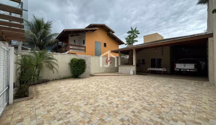 Casa com 3 quartos à venda em Perequê Açu, Ubatuba  por R$ 1.900.000
