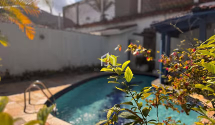 Casa com 4 quartos à venda na Praia do Lazaro, Ubatuba  por R$ 1.070.000