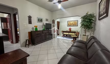 Apartamento com 2 quartos à venda em Tenório, Ubatuba  por R$ 650.000