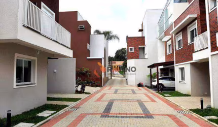 Sobrado com 3 dormitórios à venda, 169 m² por R$ 794.872,50 - Campo Comprido - Curitiba/PR