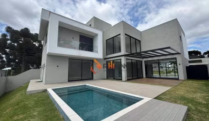 Casa em Condomínio 4 Suítes no Bairro Santa Felicidade
