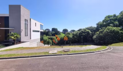 Terreno em condomínio no Pilarzinho