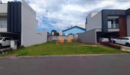 Terreno em condomínio de alto padrão à venda, 280 m² no bairro Umbará.