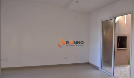 Sobrado em condomínio fechado com 3 Quartos à venda, 139 m² por R$ 647.700 - Santo Inácio - Curitiba/PR