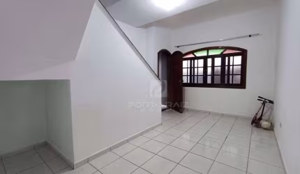 Sobrado com 2 dormitórios para alugar, 82 m² por R$ 2.300,00/mês - Jardim Mosteiro - Itanhaém/SP