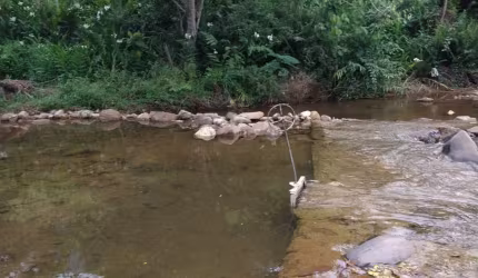 ALUGA-SE, CASA, FINAL SEMANA, CONCEIÇÃO MACABU-RJ.