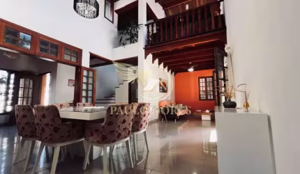 CASA DE 298 m² À VENDA NO CENTRO DE UBATUBA-SP