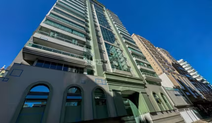 Apartamento em meia praia com vista para o mar , Meia Praia, Itapema - SC