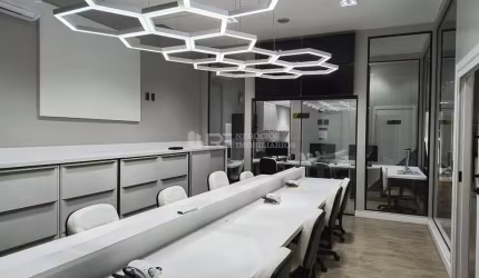 Sala comercial com excelente localizaÇÃo , Meia Praia, Itapema - SC