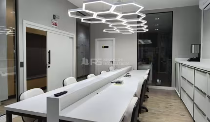 Sala comercial com excelente localizaÇÃo , Meia Praia, Itapema - SC