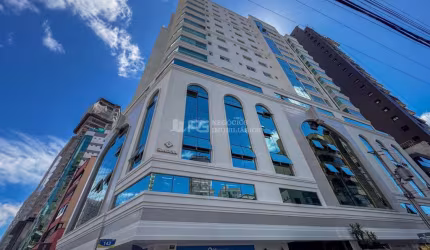 Apartamento de alto padrÃo na quadra do mar, Centro, Itapema - SC