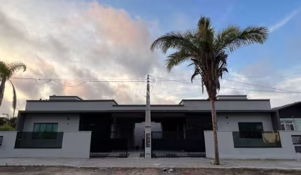 CASA 2 quartos sendo 1 suite em PIÇARRAS