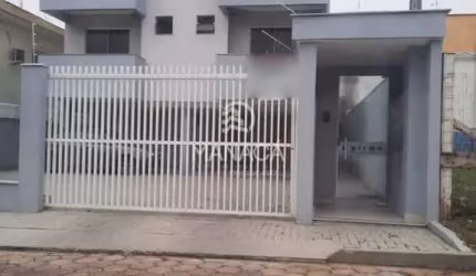 Apartamento com 2 quartos sendo um suíte a poucos mts da praia do Tabuleiro