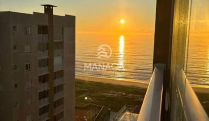 Apartamento mobiliado com vista mar