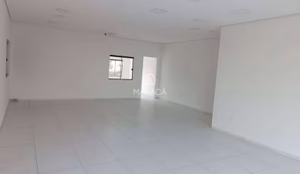 Sala comercial recém reformada localizada no centro da cidade de Barra Velha - SC