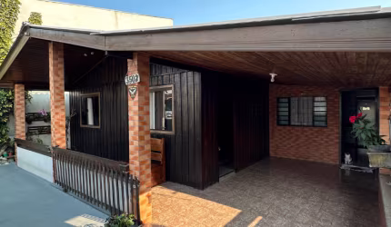CASA A VENDA NO BAIRRO INA