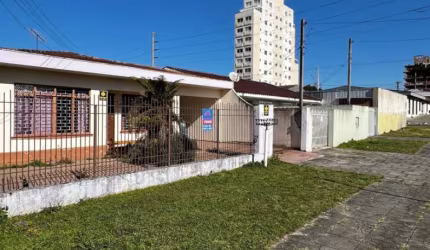 TERRENO NO CENTRO DE SÃO JOSÉ DOS PINHAIS.