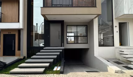 EXCELENTE TRIPLEX ALTO PADRÃO NOVO EM CURITIBA