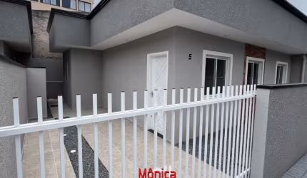 EXCELENTE CASA NO BAIRRO COLONIA RIO GRANDE