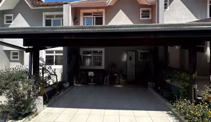 SOBRADO NO BAIRRO BOQUEIRÃO