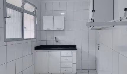 Apartamento com 2 dormitórios para alugar, 66 m² por R$ 2.600,00/mês - Embaré - Santos/SP