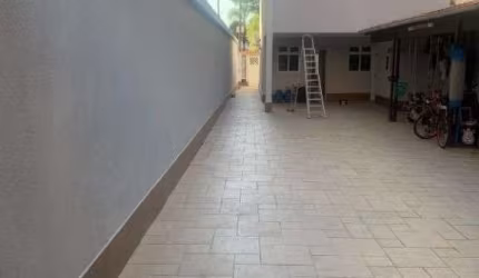 Sobrado com 4 dormitórios à venda, 300 m² por R$ 1.350.000,00 - Encruzilhada - Santos/SP