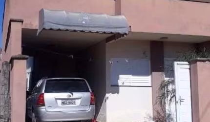 Sobrado com 2 dormitórios à venda, 106 m² por R$ 480.000,00 - Itacolomi - Balneá