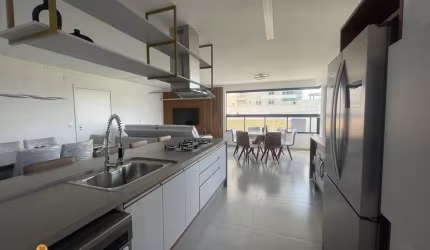 Apartamento quadra mar, com 3 dormitórios à venda, 169 m² - Itacolomi - Balneári