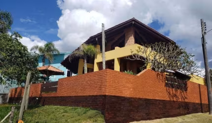 Casa com 4 dormitórios à venda, 250 m² por R$ 2.950.000,00 - Itacolomi - Balneár