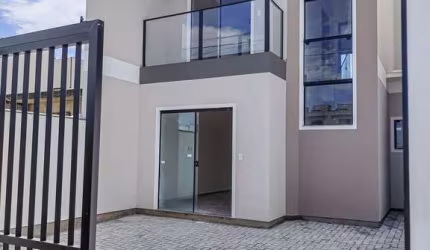 Sobrado, 3 dormitórios, sendo 2 suítes à venda, 90 m² por R$ 650.000 - Itacolomi