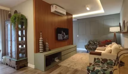 Apartamento Mobiliado a apenas 200m do Mar R$670.000,00