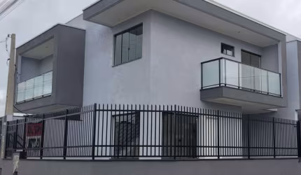 Sobrado, 2 Suítes, 1 escritório à venda, 77 m² por R$ 469.000,00 - Itacolomi - B