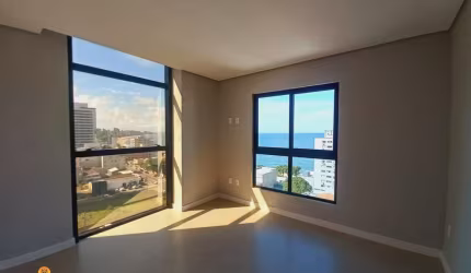 Apartamento à apenas 100m do mar, no Residencial Turquesa! Centro de Balneário P