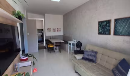 Apartamento Mobiliado e equipado a 350 metros do Parque  Beto Carrero World, em