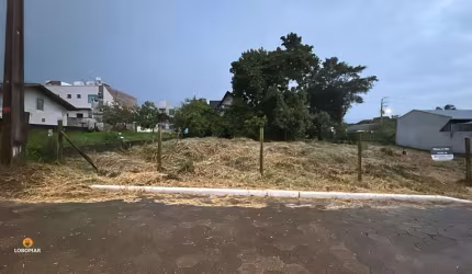 Terreno 13 X 20 à apenas 550m do mar no bairro Itacolomi Bal. Piçarras - SC R$39