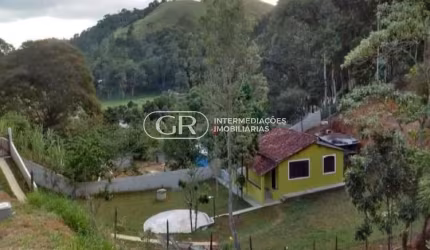 Chácara / sítio com 2 quartos à venda em Ipiabas, Barra do Piraí  por R$ 370.000