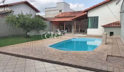 Casa com 4 quartos à venda no Planalto do Sol, Pinheiral  por R$ 850.000