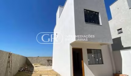 Casa com 2 quartos à venda no Belmonte, Volta Redonda  por R$ 270.000