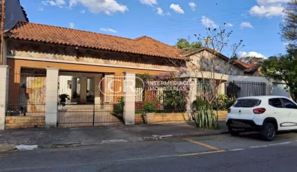 Casa com 4 quartos à venda no São Lucas, Volta Redonda  por R$ 1.000.000